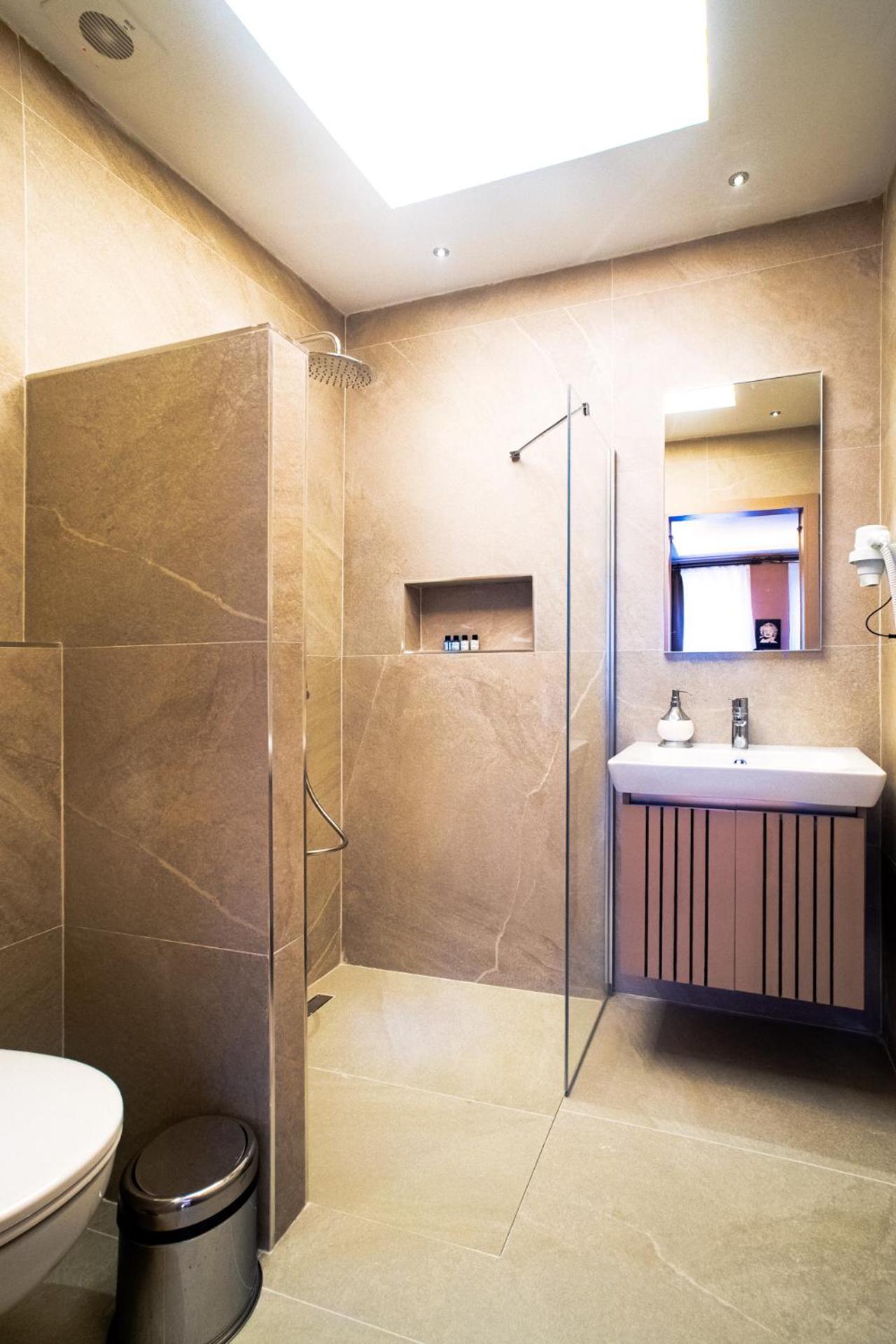 Otel Cheers Porthouse 3*