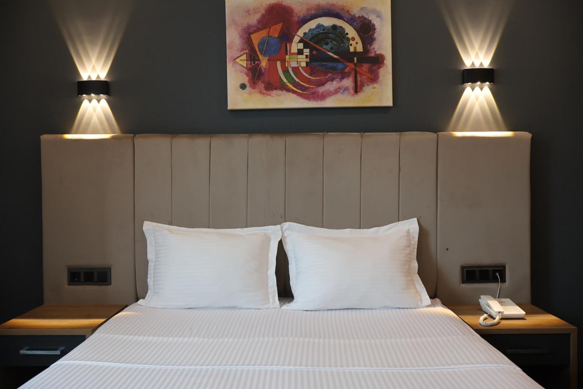 Hotel Home Plus Hotel 3*