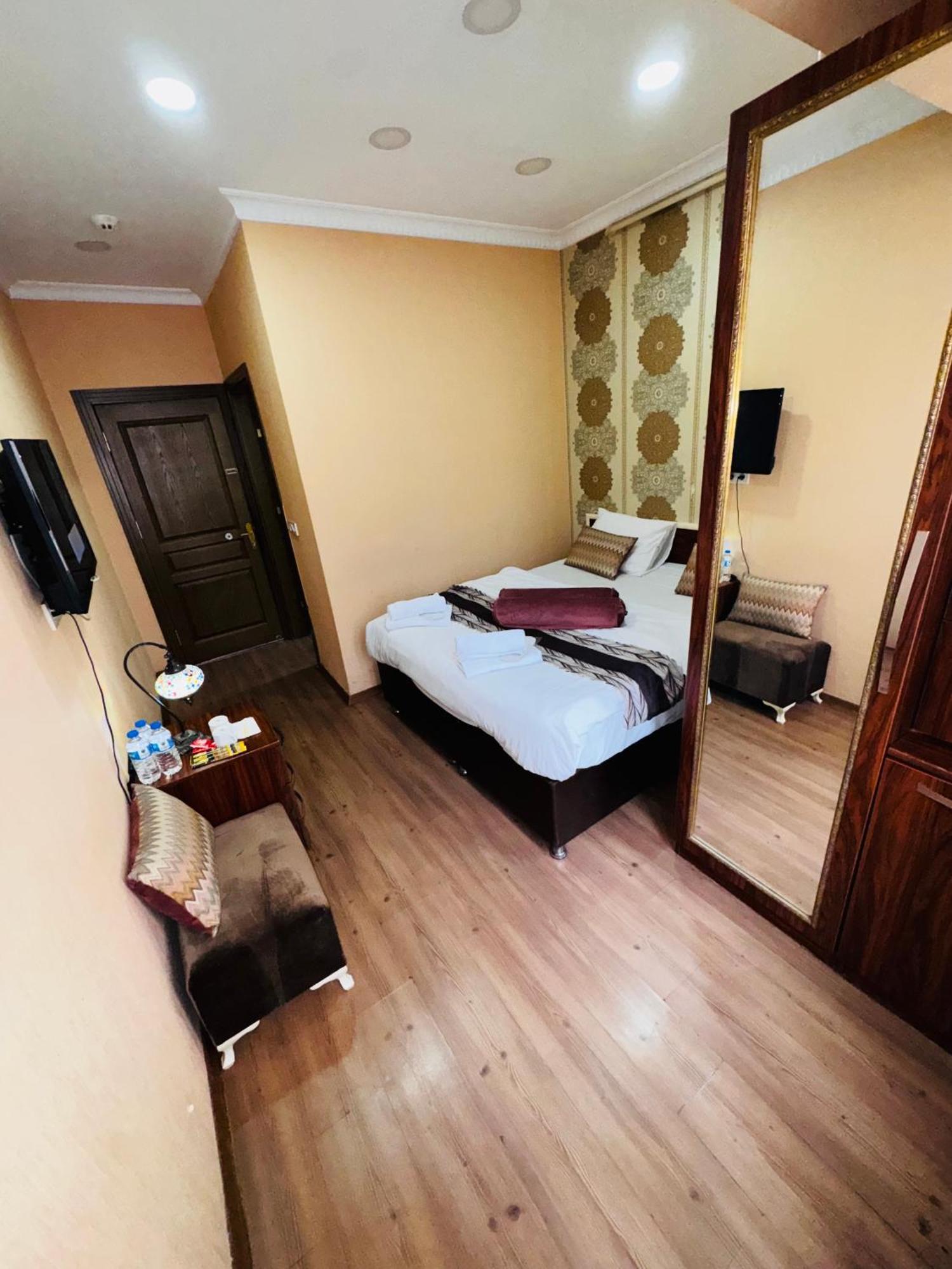 Hotel Renova Old *