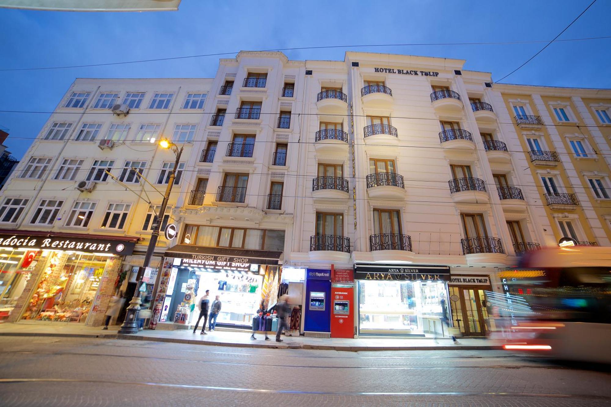 Hotel Black Tulip 4*