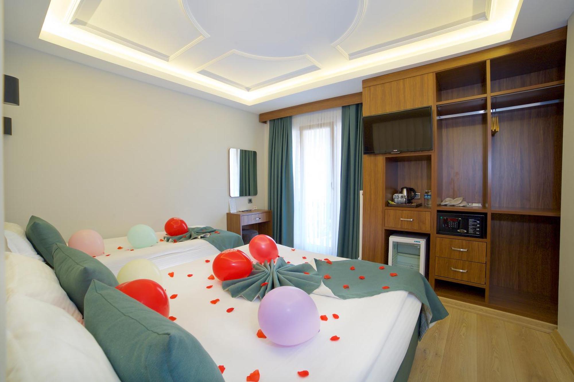 Hotel Black Tulip 4*