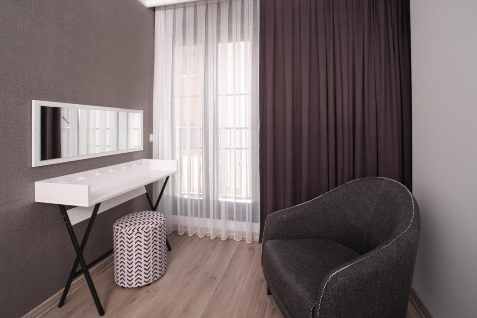 Hotel Etiz & Residences *