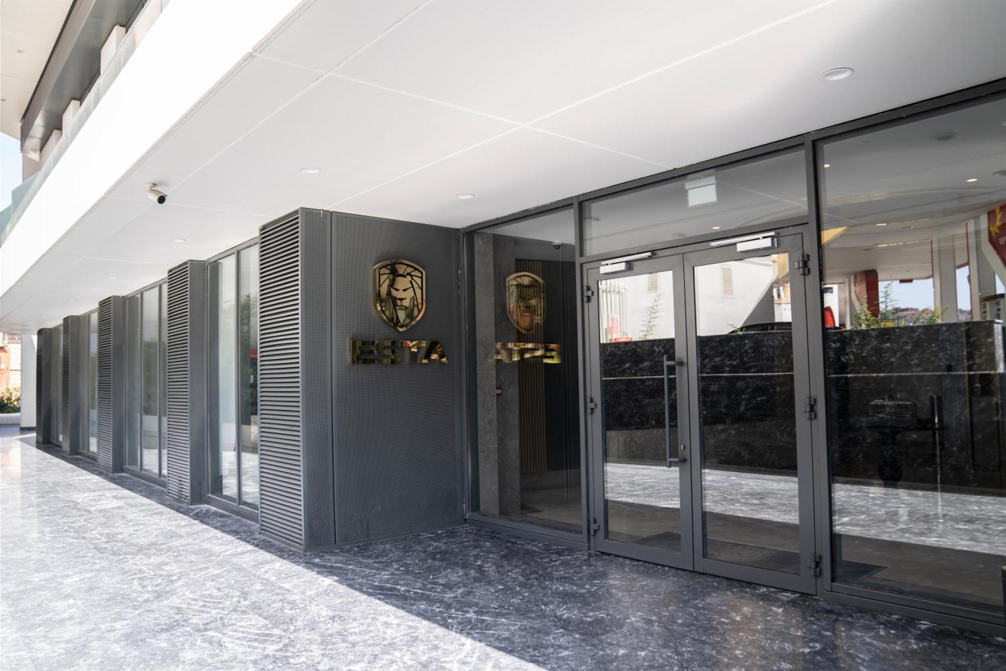 With Premium Amenities Apartamento *