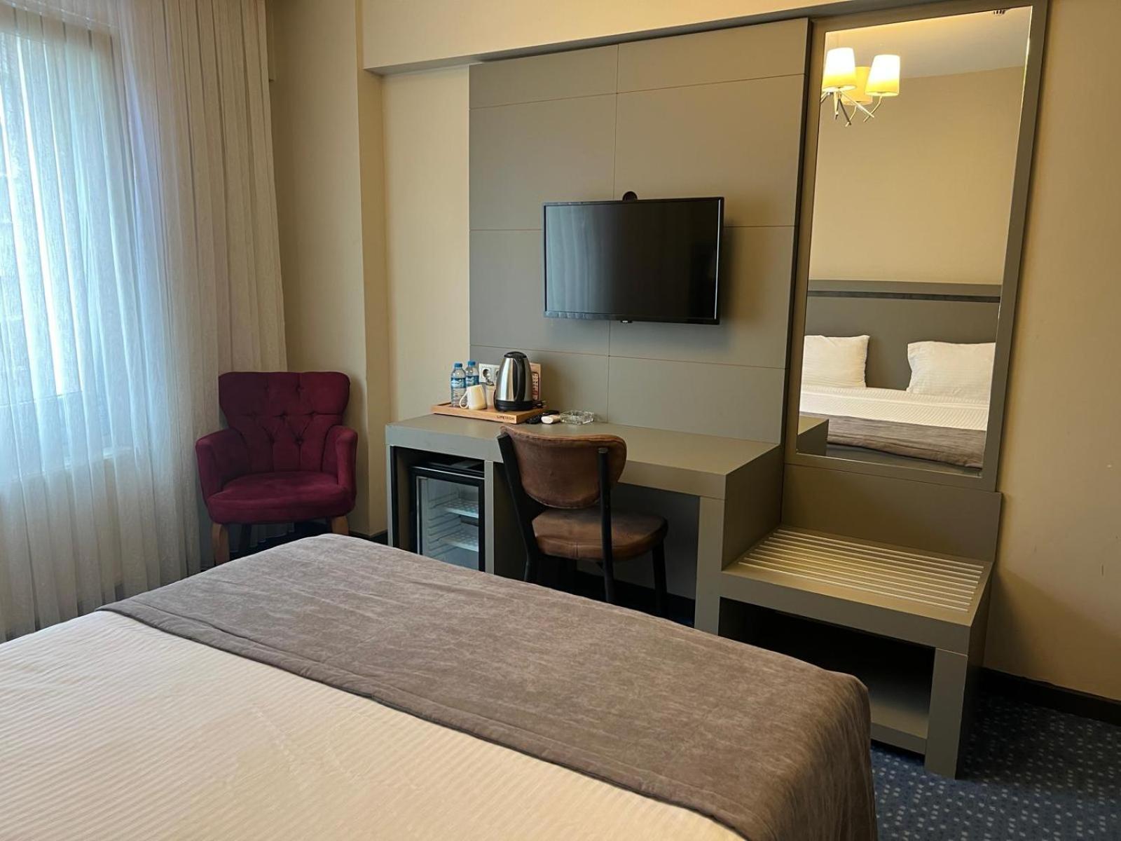 Acar Hotel