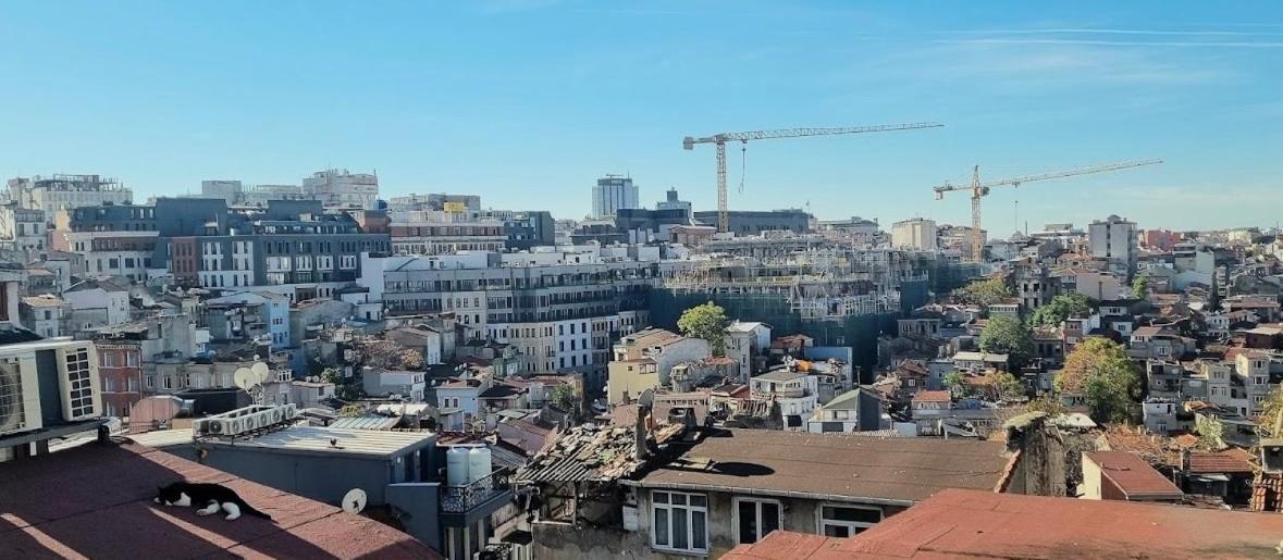 Apart Otel Taksim Larissa
