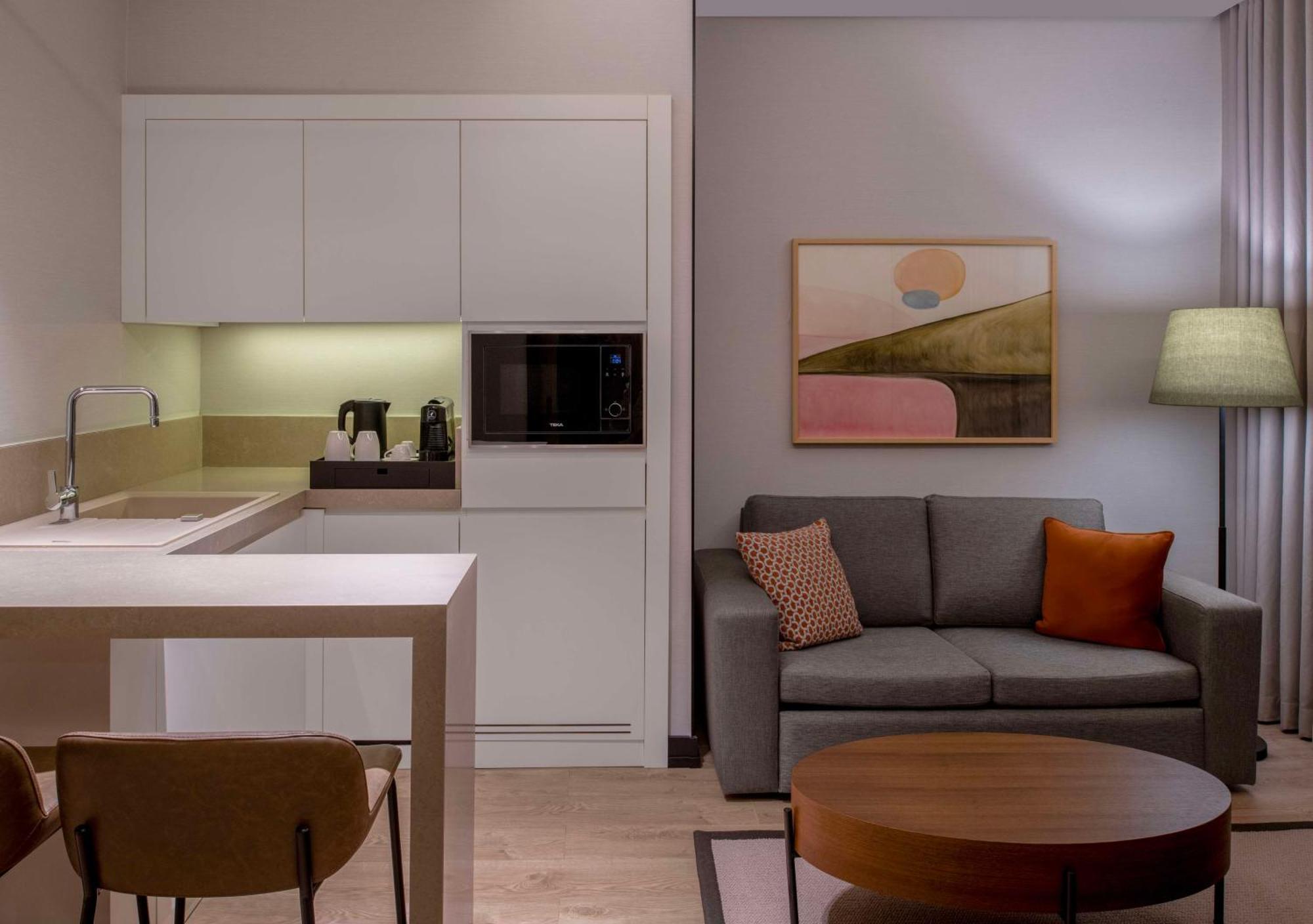 Altunizade Istanbul, Curio Collection By Hilton Otel