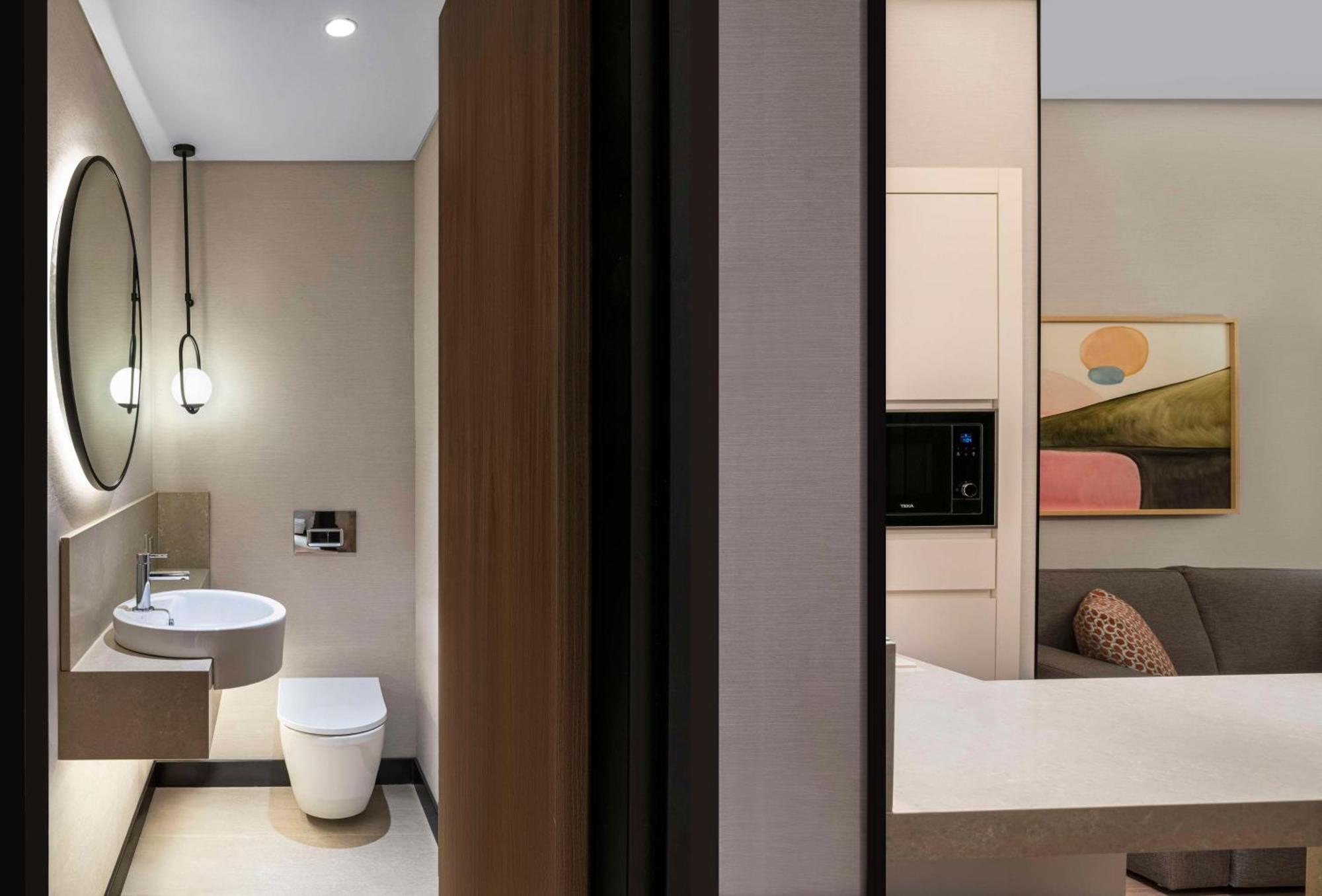 Altunizade Istanbul, Curio Collection By Hilton Otel 4*