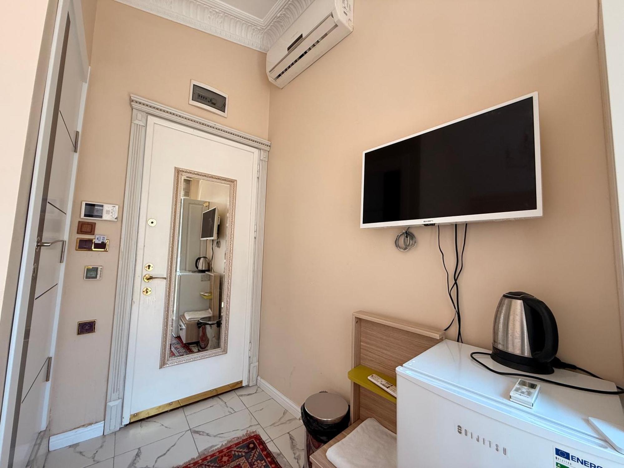 Aparthotel Iq