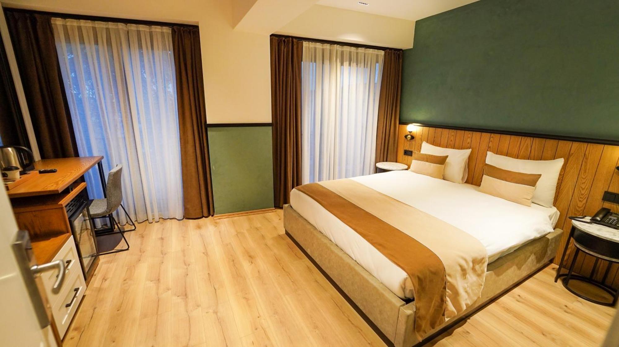Fragments Hotel 4*
