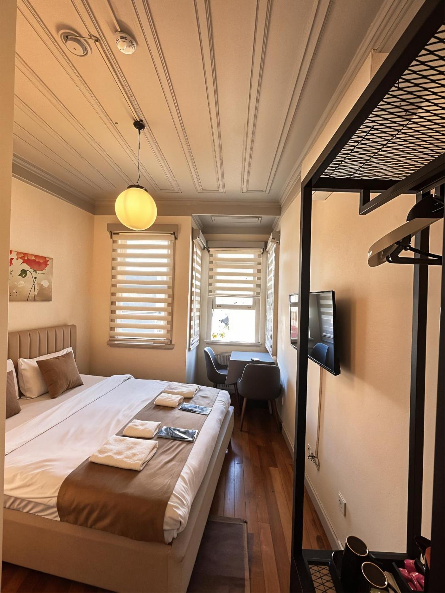 Gen Hotel 2*