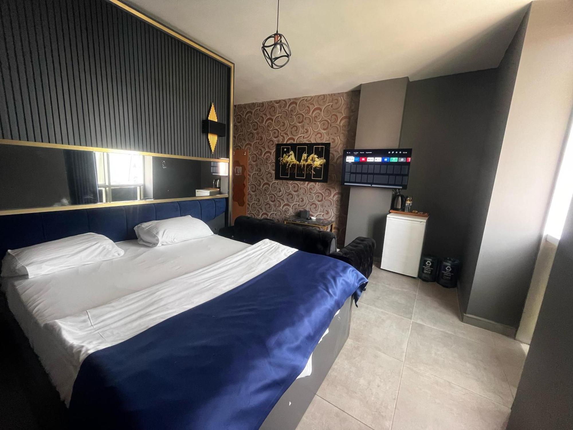 216 Hill Hotel 2*