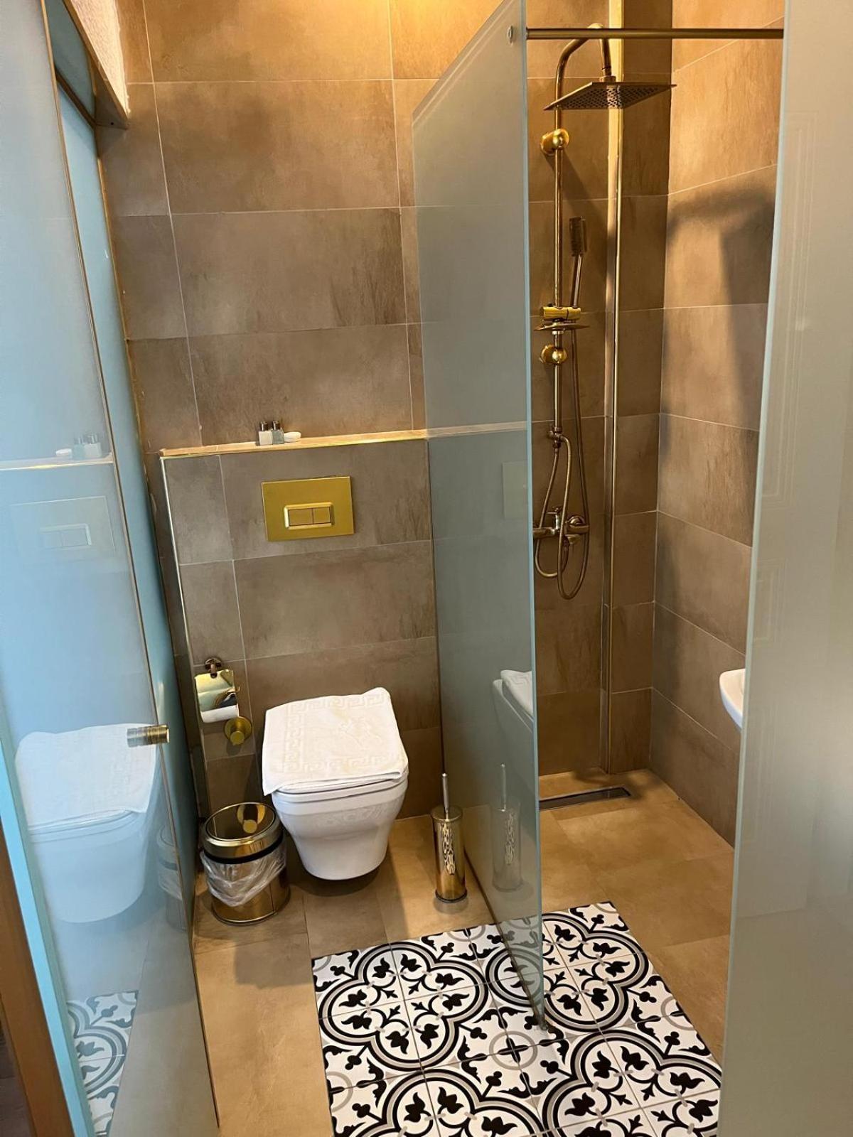 Hotel Boss To Taksim Istanbul