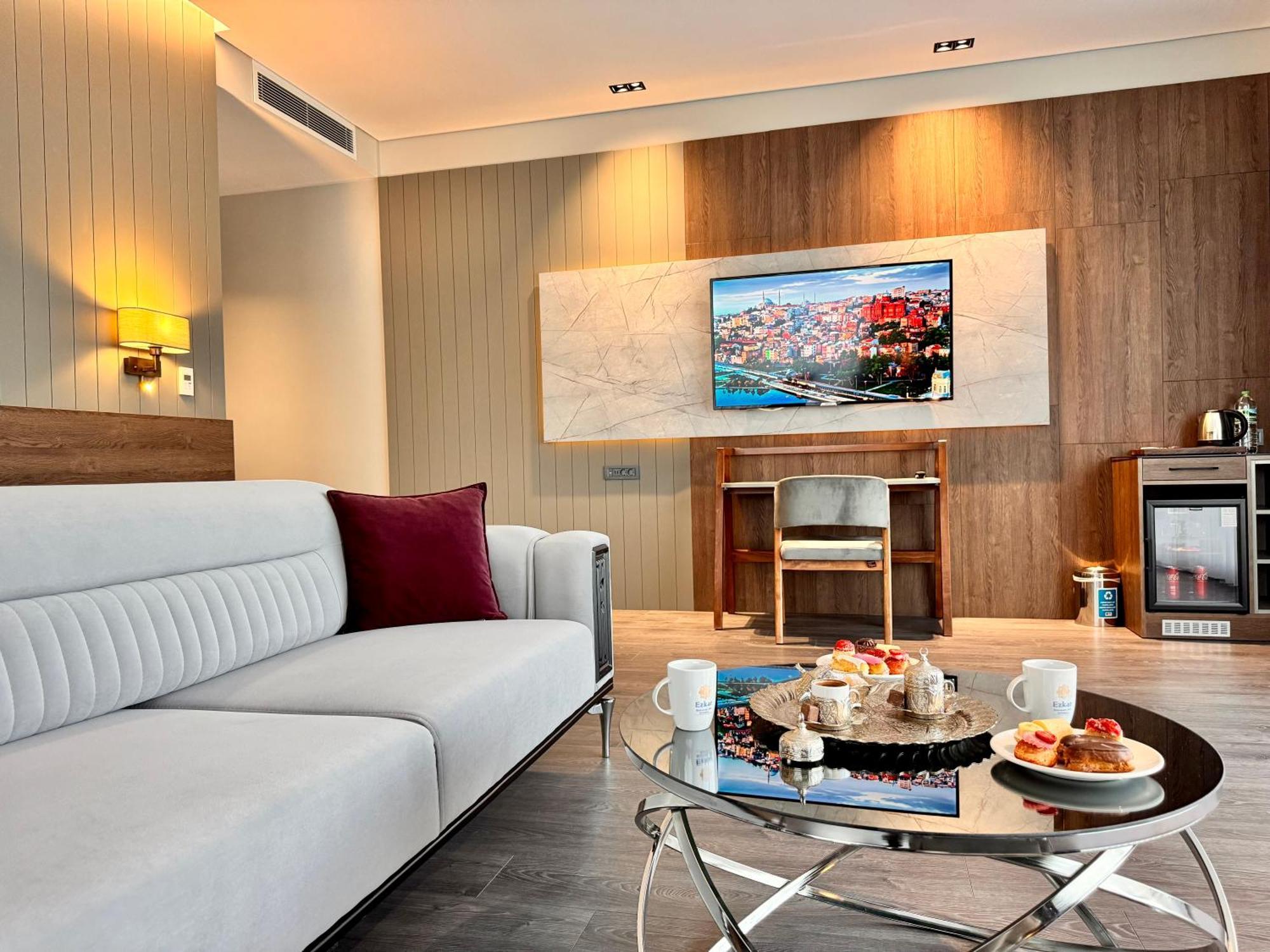 Hotel Ezkar Bathonea Art 4*