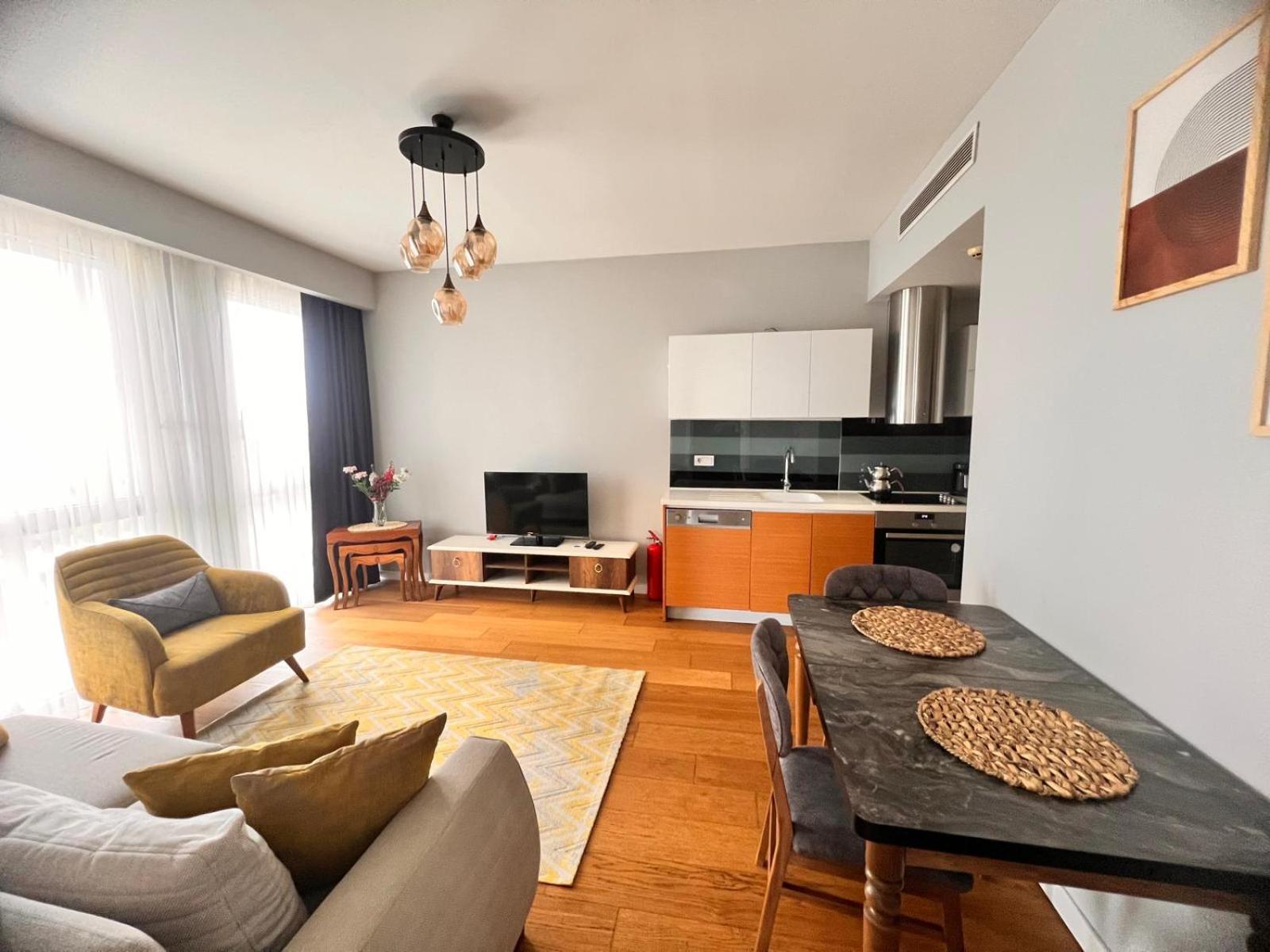 Apartment Divan - Guenesli Near Atakoey Metro Station Istanbul
