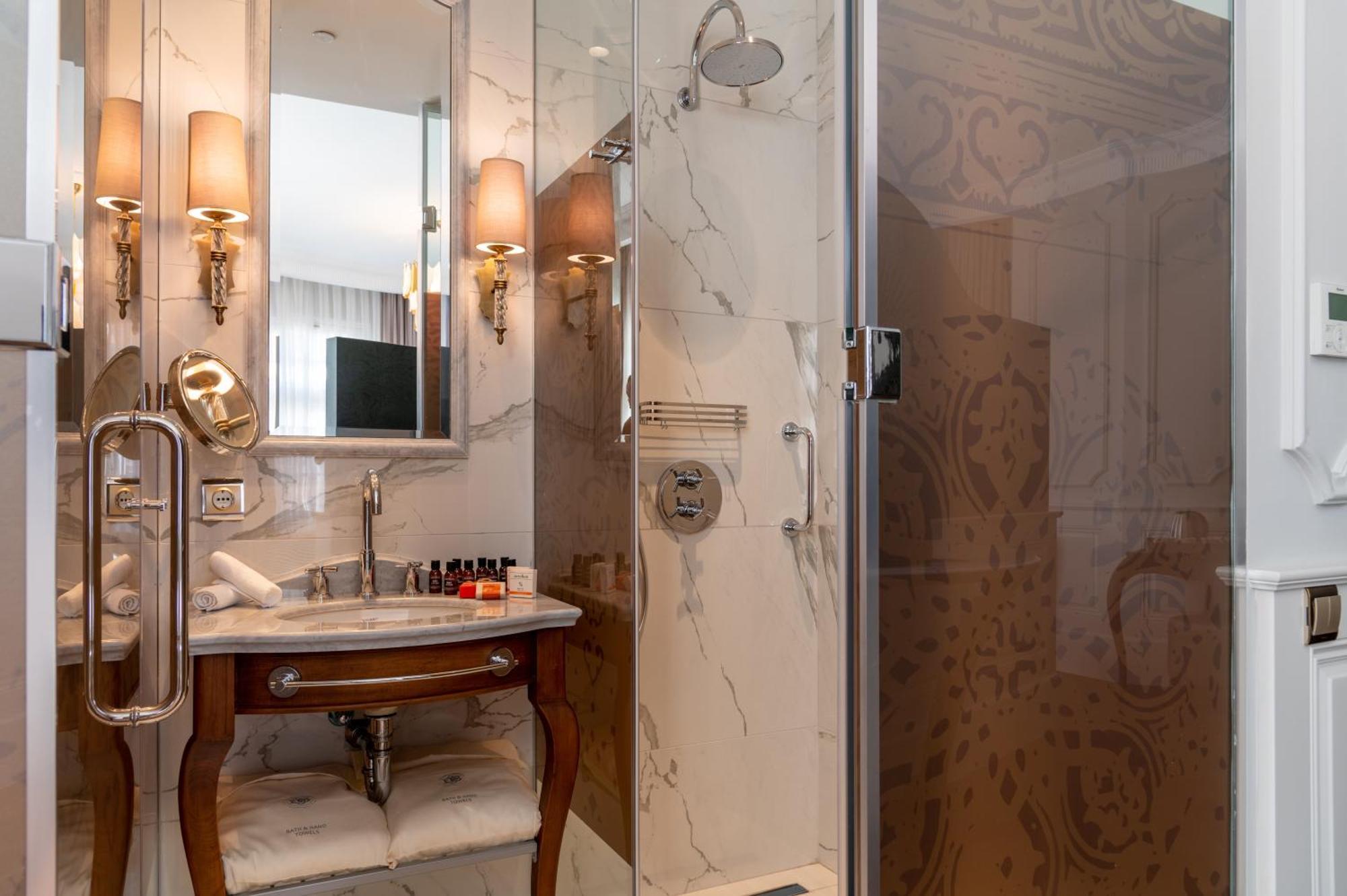 Otel Orientbank Istanbul, Autograph Collection 5*