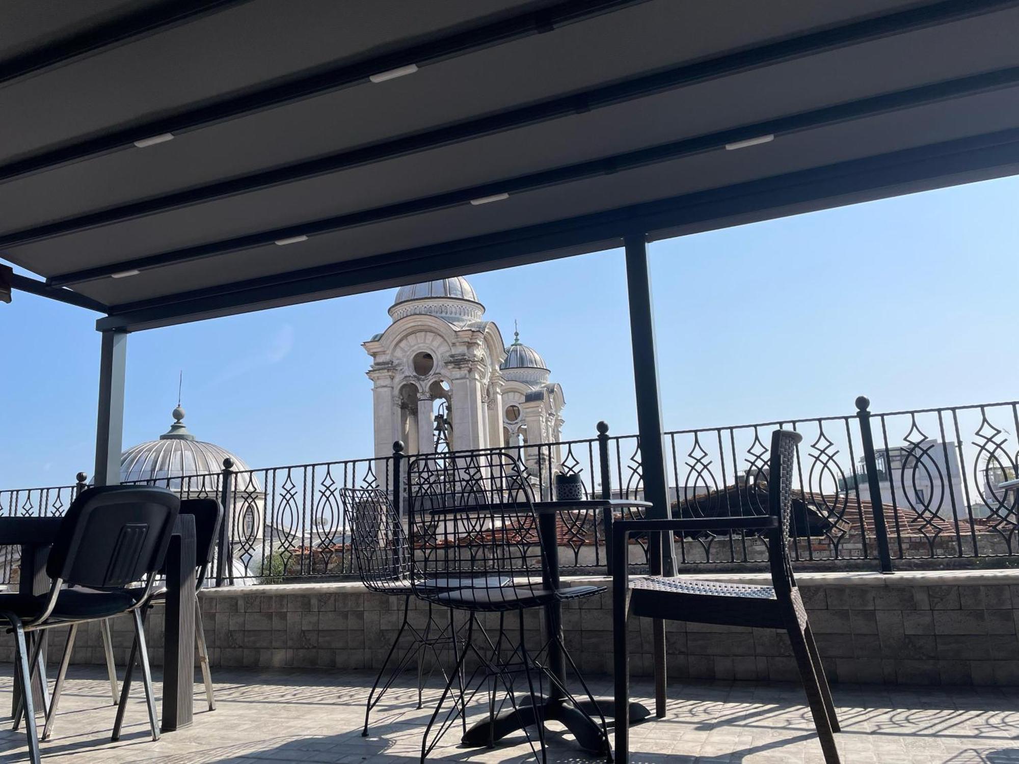 Grey House - Historical Peninsula Hotel 3*