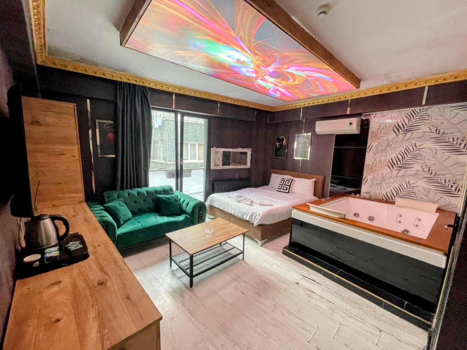 Hotel Royal Kumkapi 3*