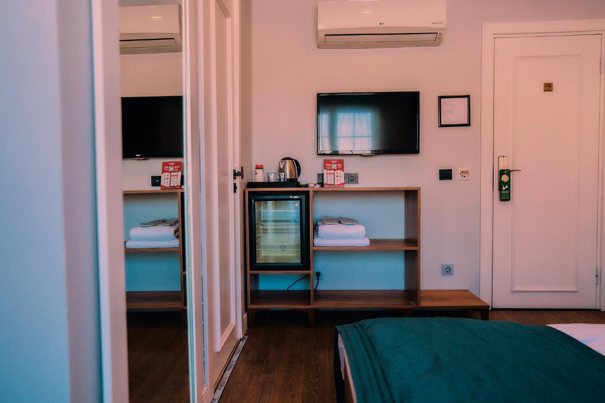 Taksim Santa Lucia Hotel *