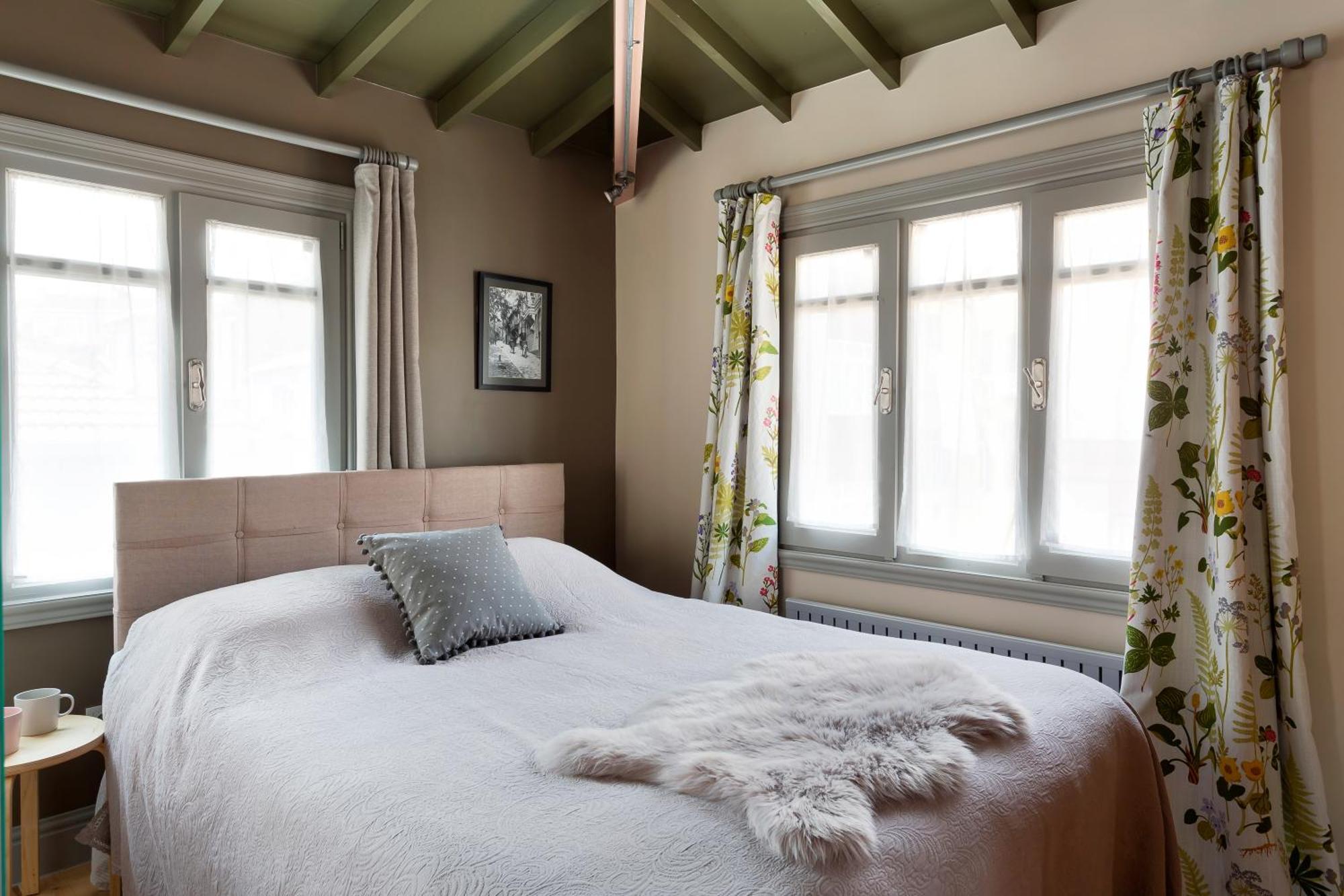 Tastefully Decorated House In Old - Rose Istanbul
