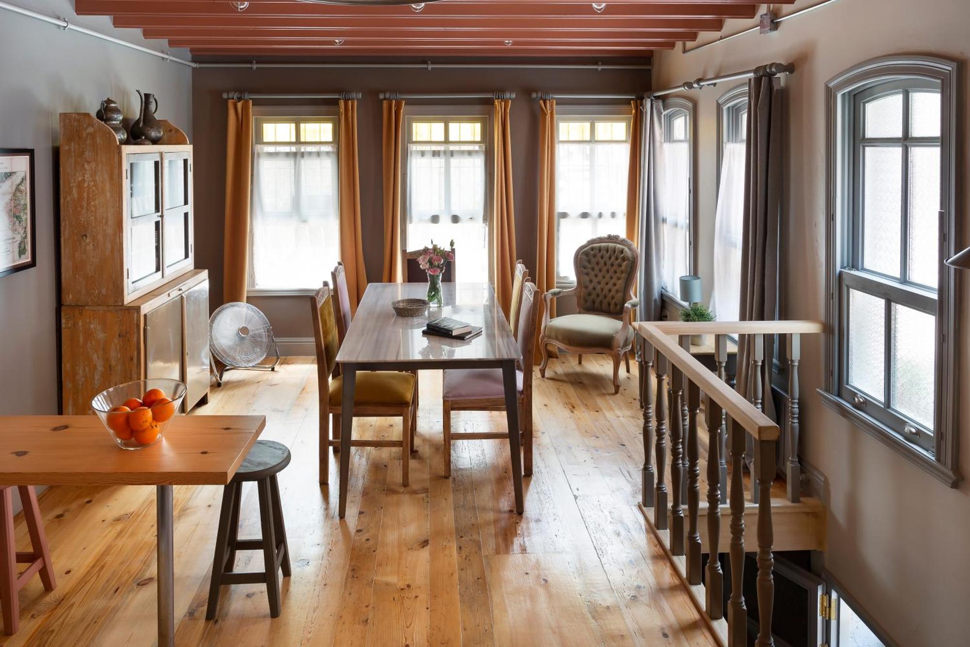 Tastefully Decorated House In Old - Rose * Istanbul