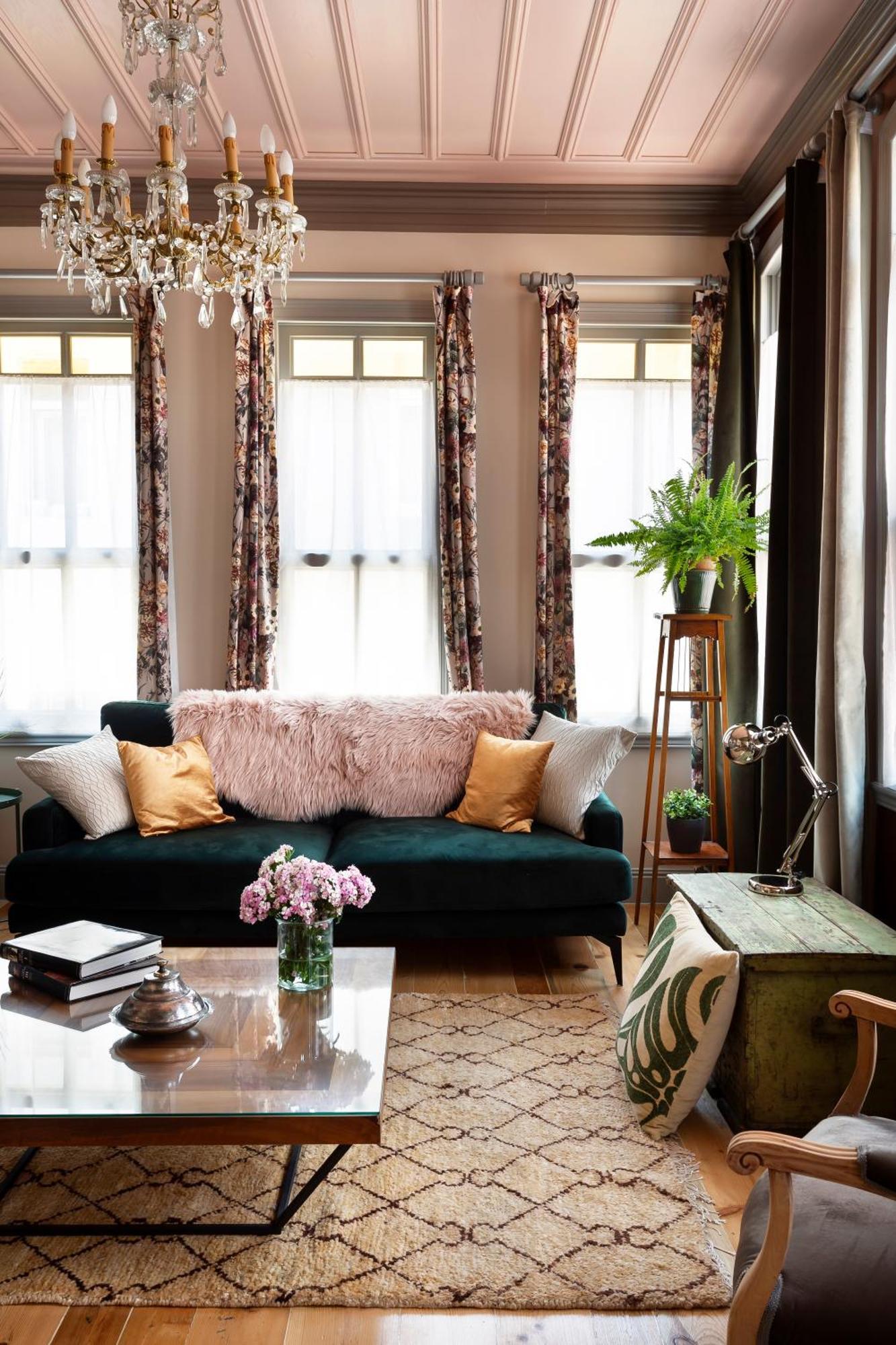 Apartment Tastefully Decorated House In Old - Rose