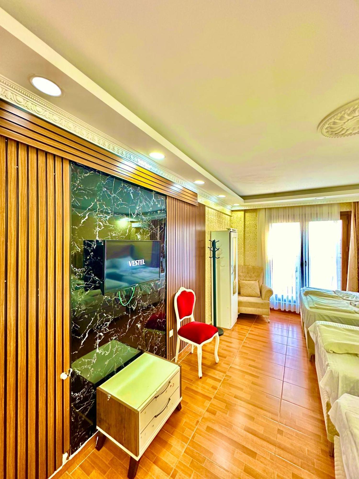 Aparthotel Hagia Sophia *