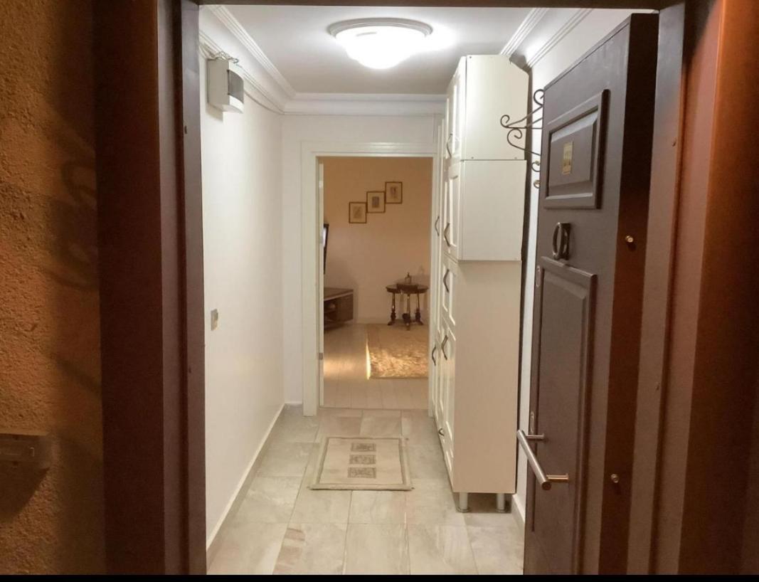Apartment Family House *