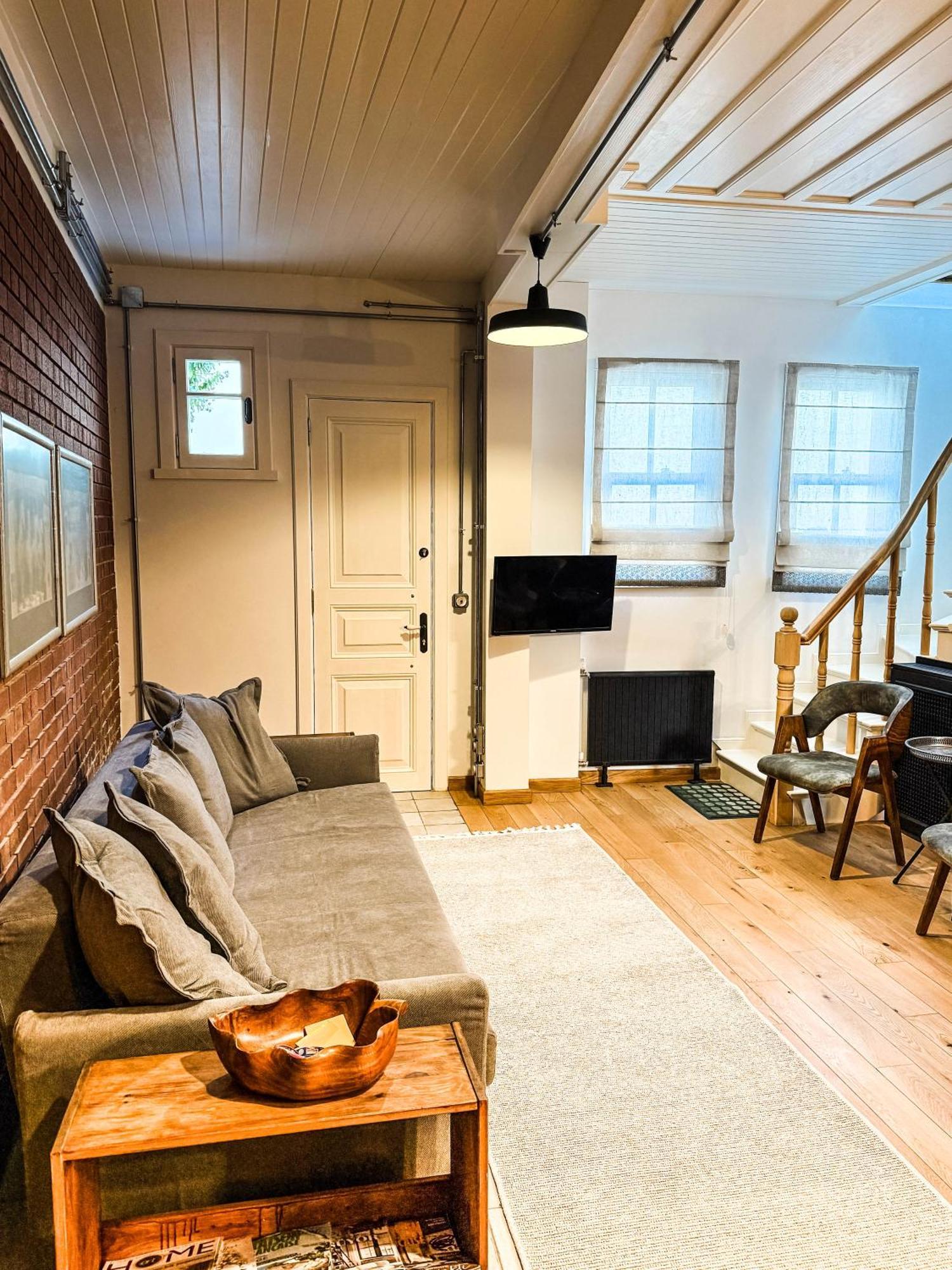 Rent The Entire Bosphorus House Villa *