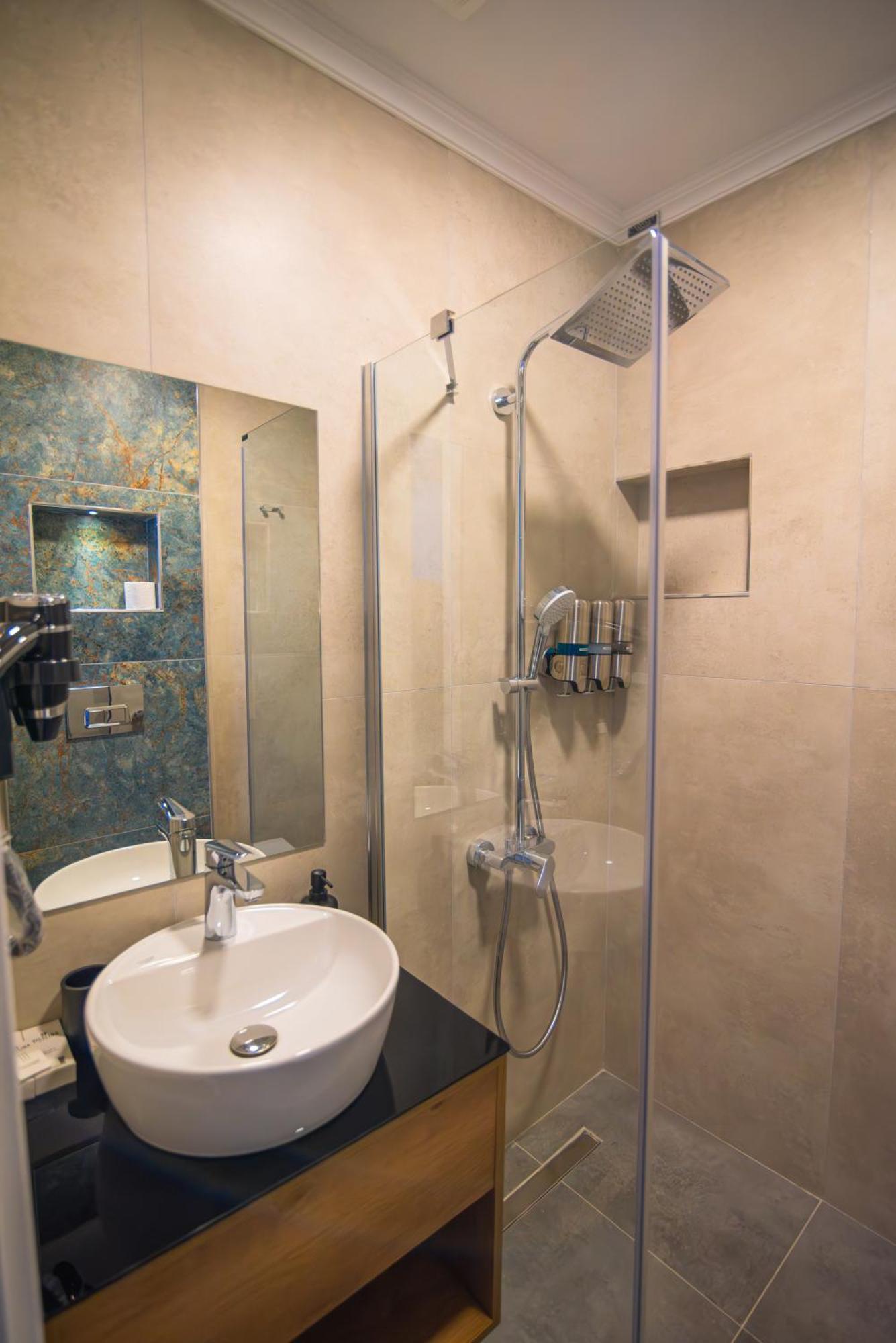 Hotel Huzur *