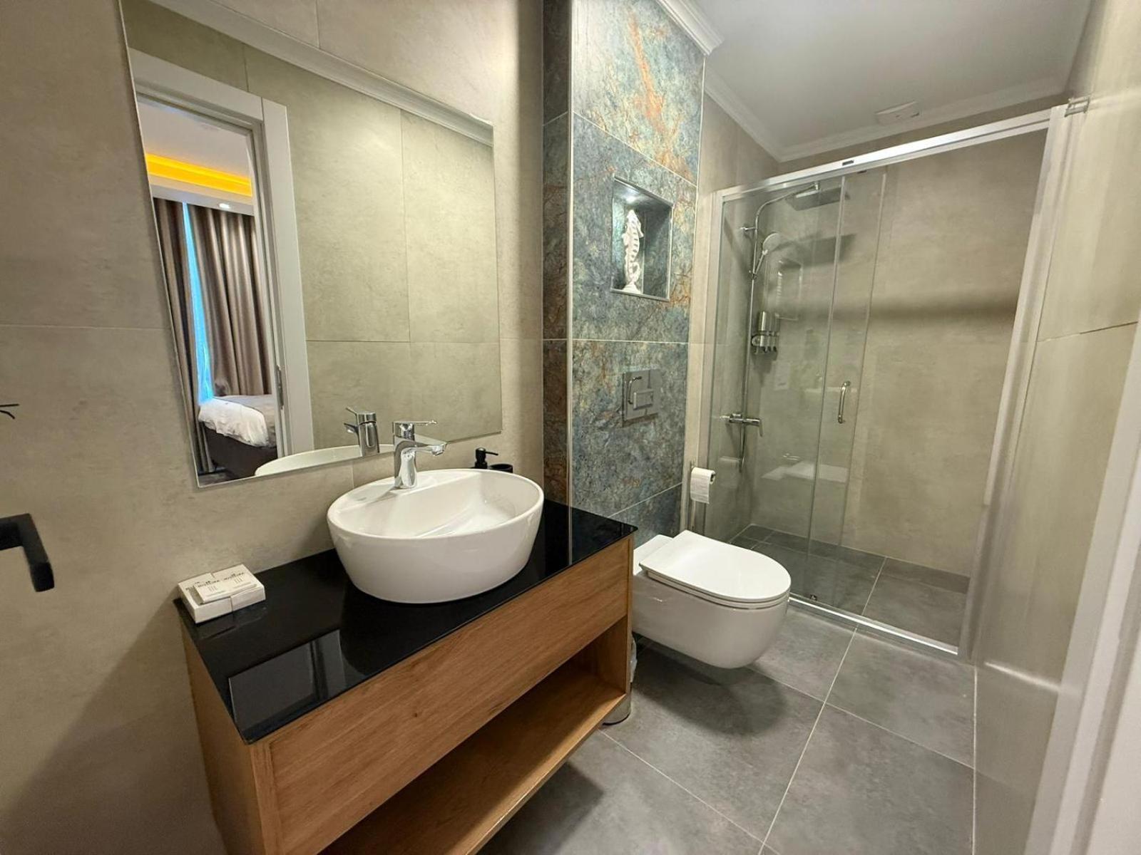 Huzur Hotel