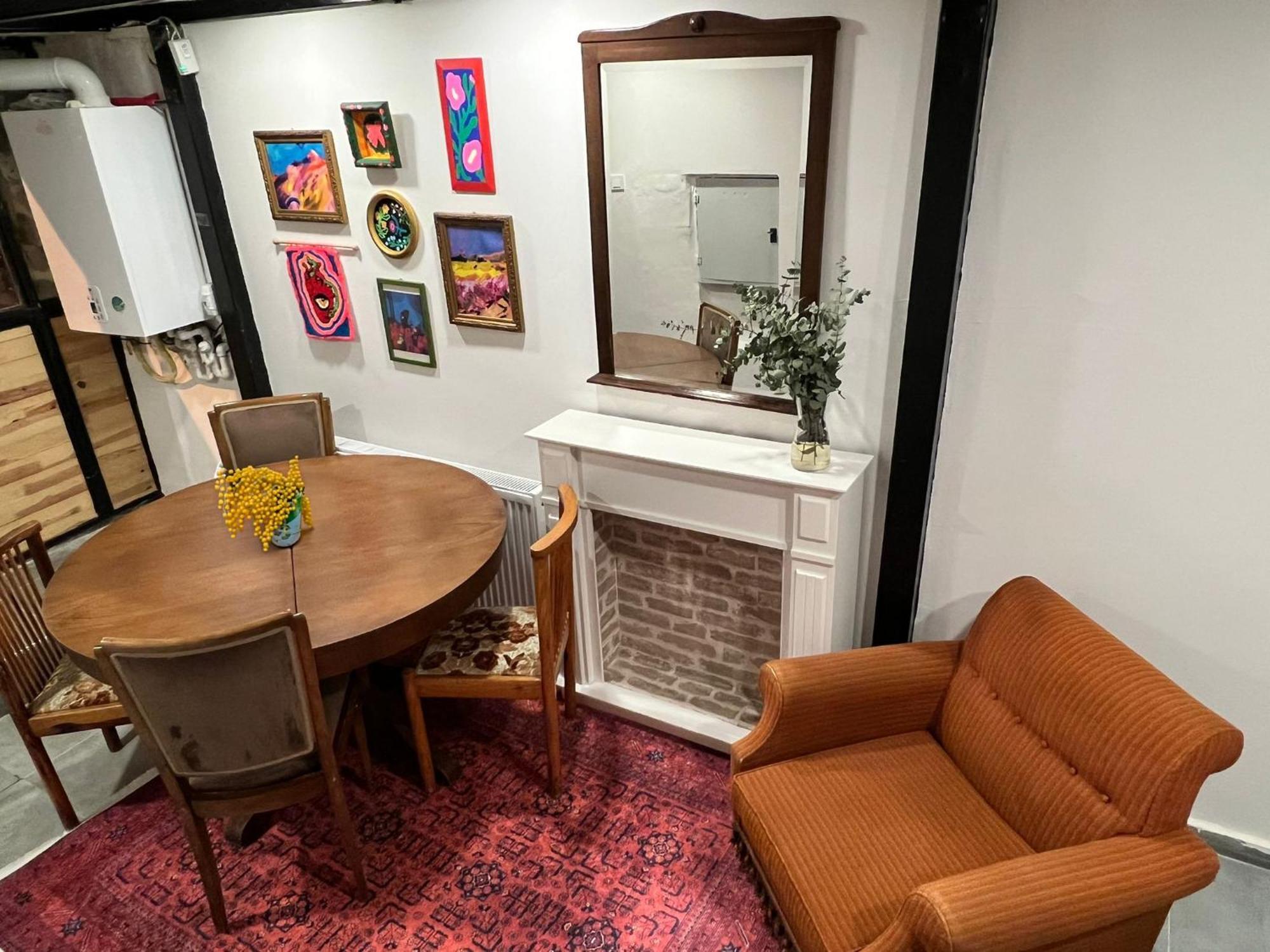 Villa 5 Bedroom 5 Bathroom, Newly Renovated At The Heart Of The Istanbul