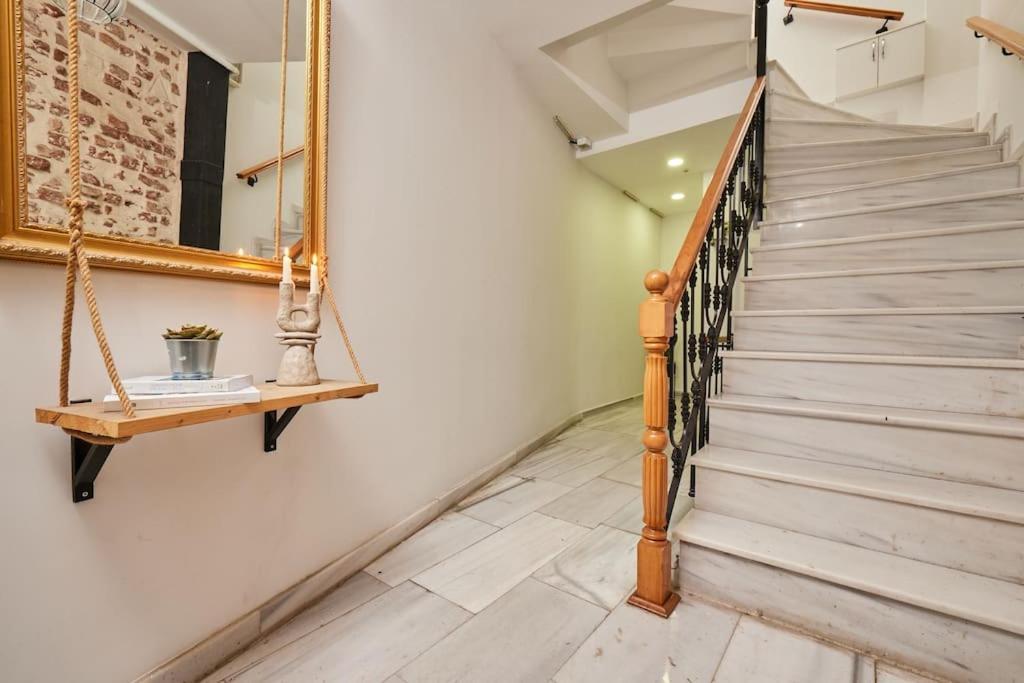 Apartment Stunning 2br 1 Min Metro&galata Istanbul