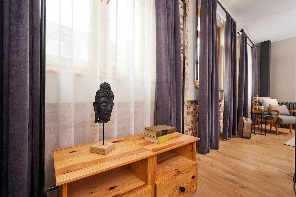 Stunning 2br 1 Min Metro&galata * Istanbul