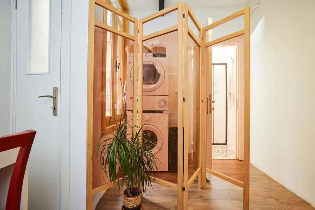 Stunning 2br 1 Min Metro&galata Istanbul