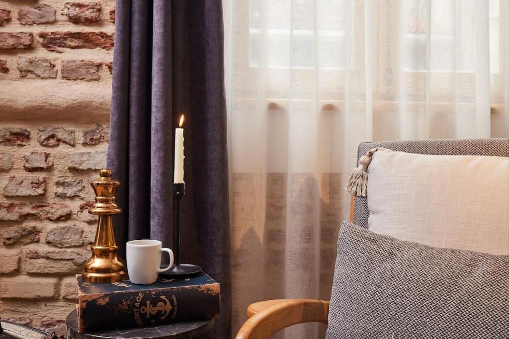 Apartment Stunning 2br 1 Min Metro&galata