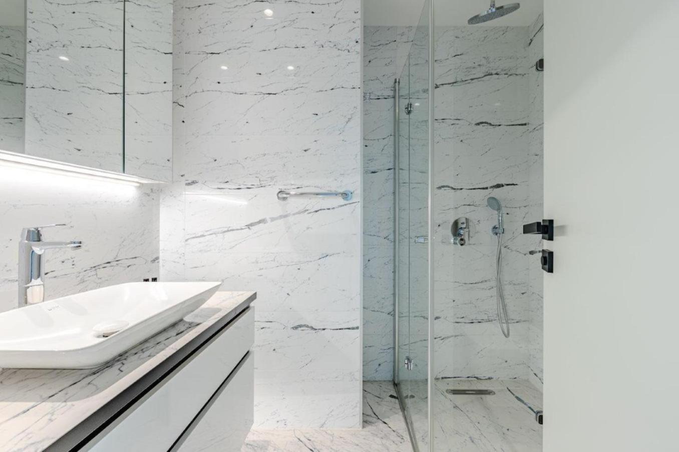 Beautiful Elegant 1bd Private Terrace Gem! #333 Daire
