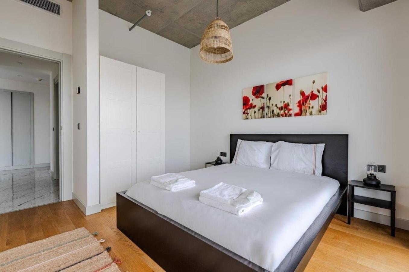 Daire Beautiful Elegant 1bd Private Terrace Gem! #333 İstanbul