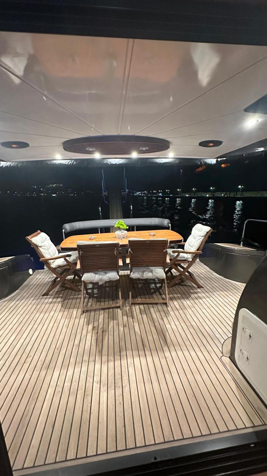 Botel Nova Yachting Istanbul