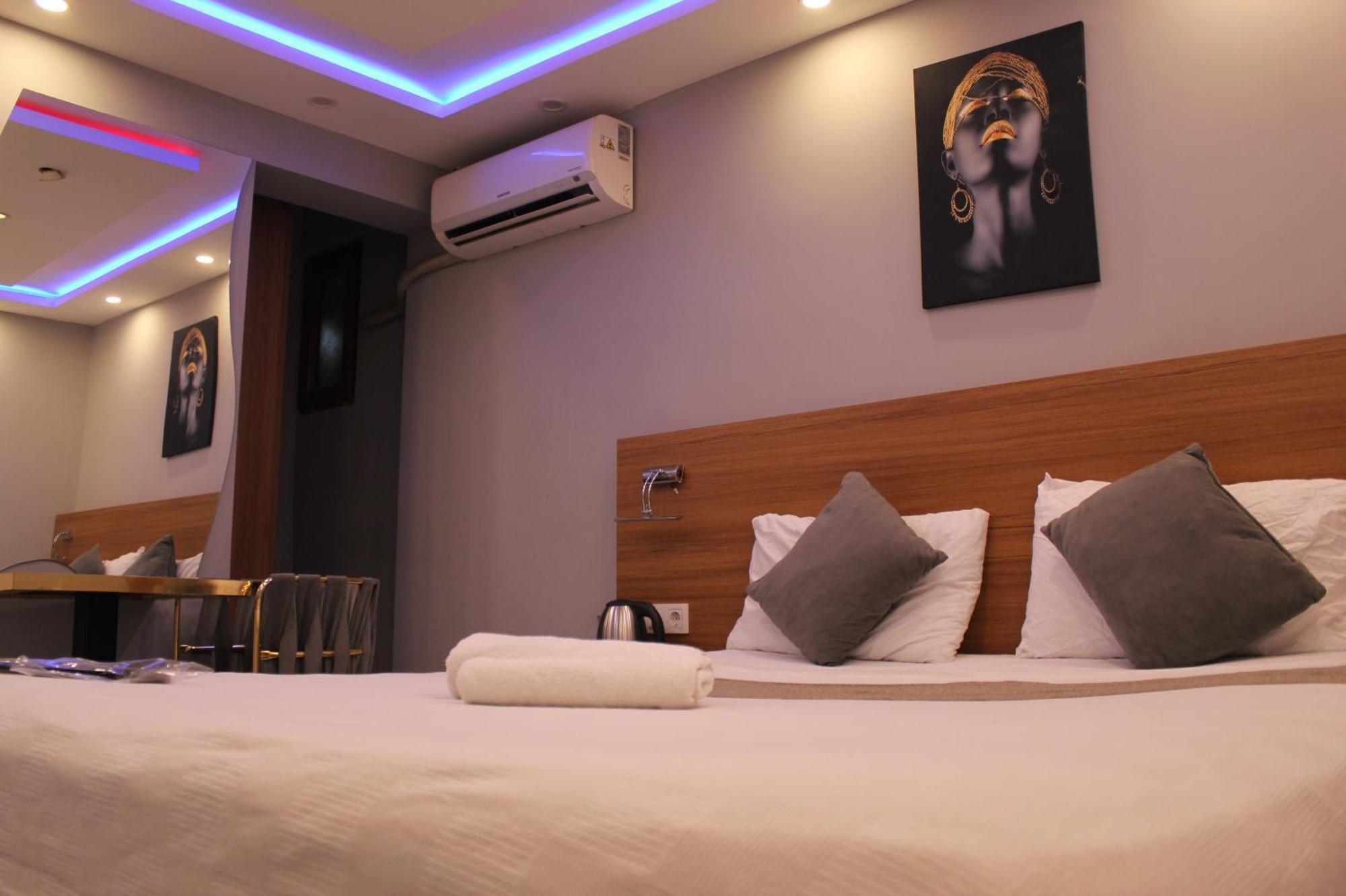 Ada Life Hotel *