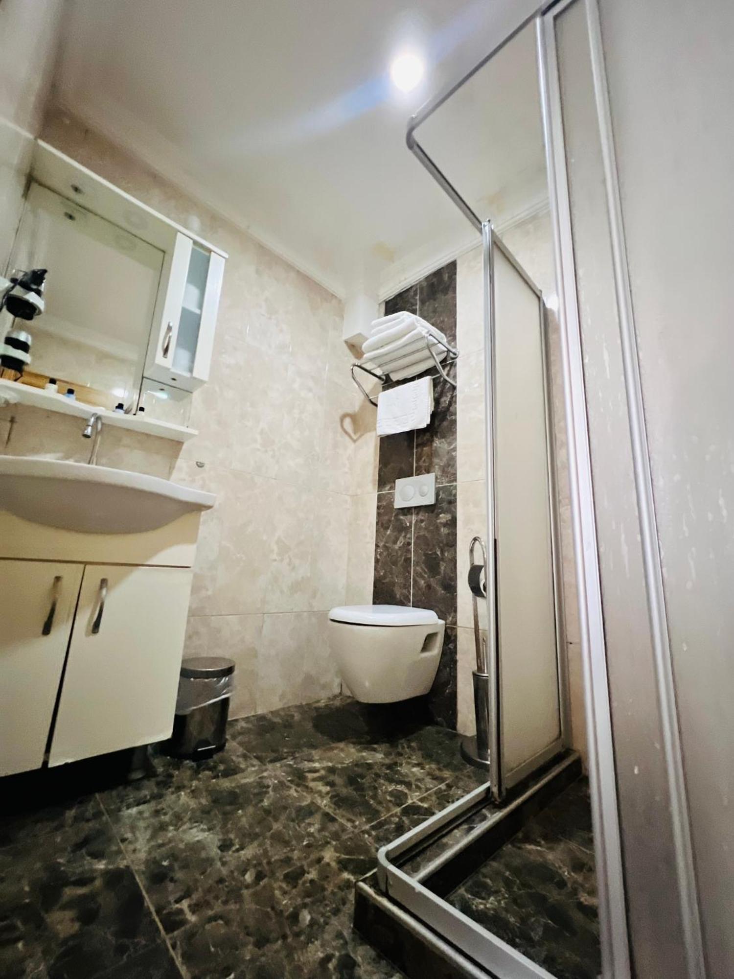 Amida&nurayhousehotel Hotel *