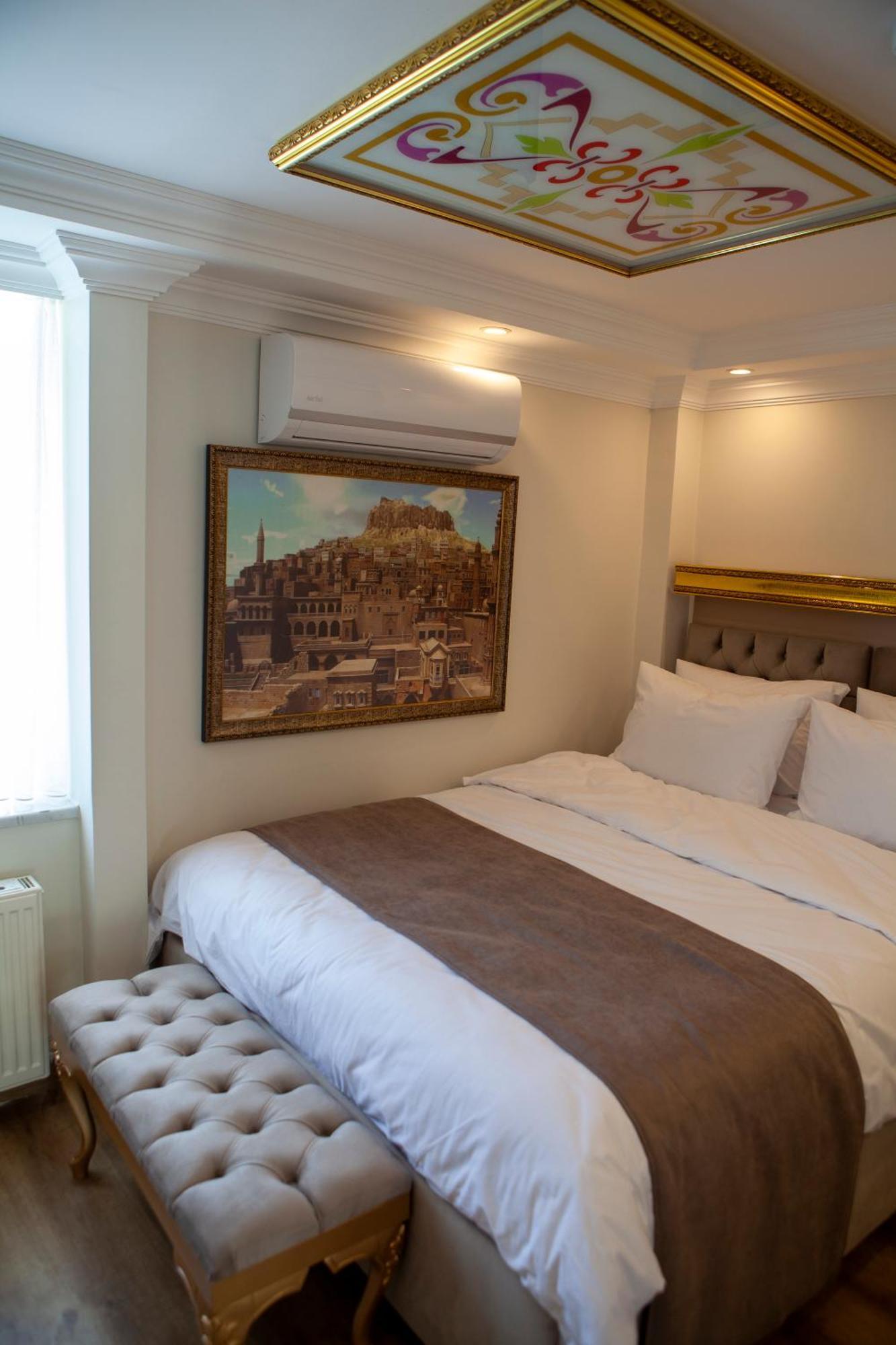 Blue Zerzevan Hotel 4*