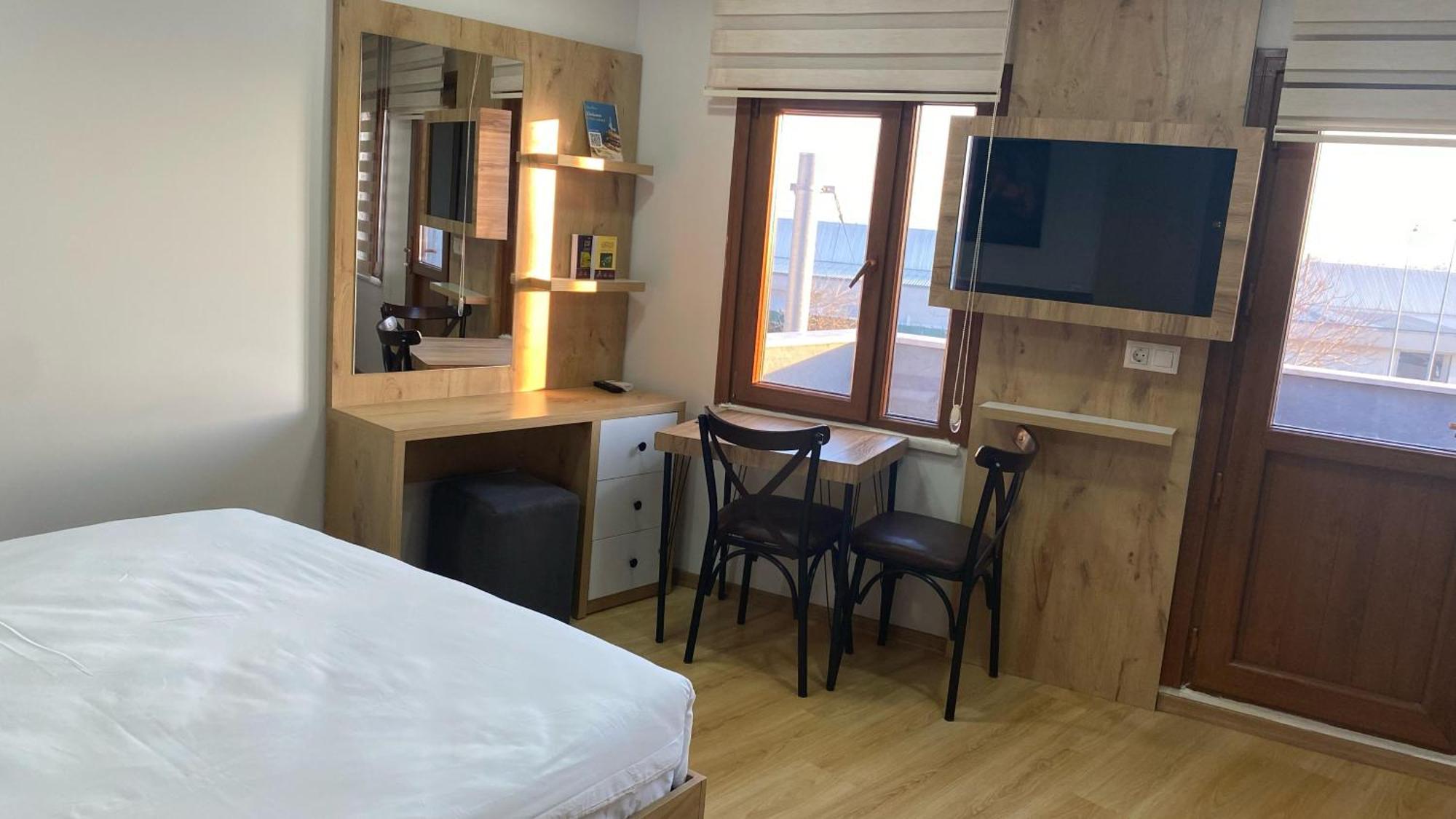 Aras Life Hotel