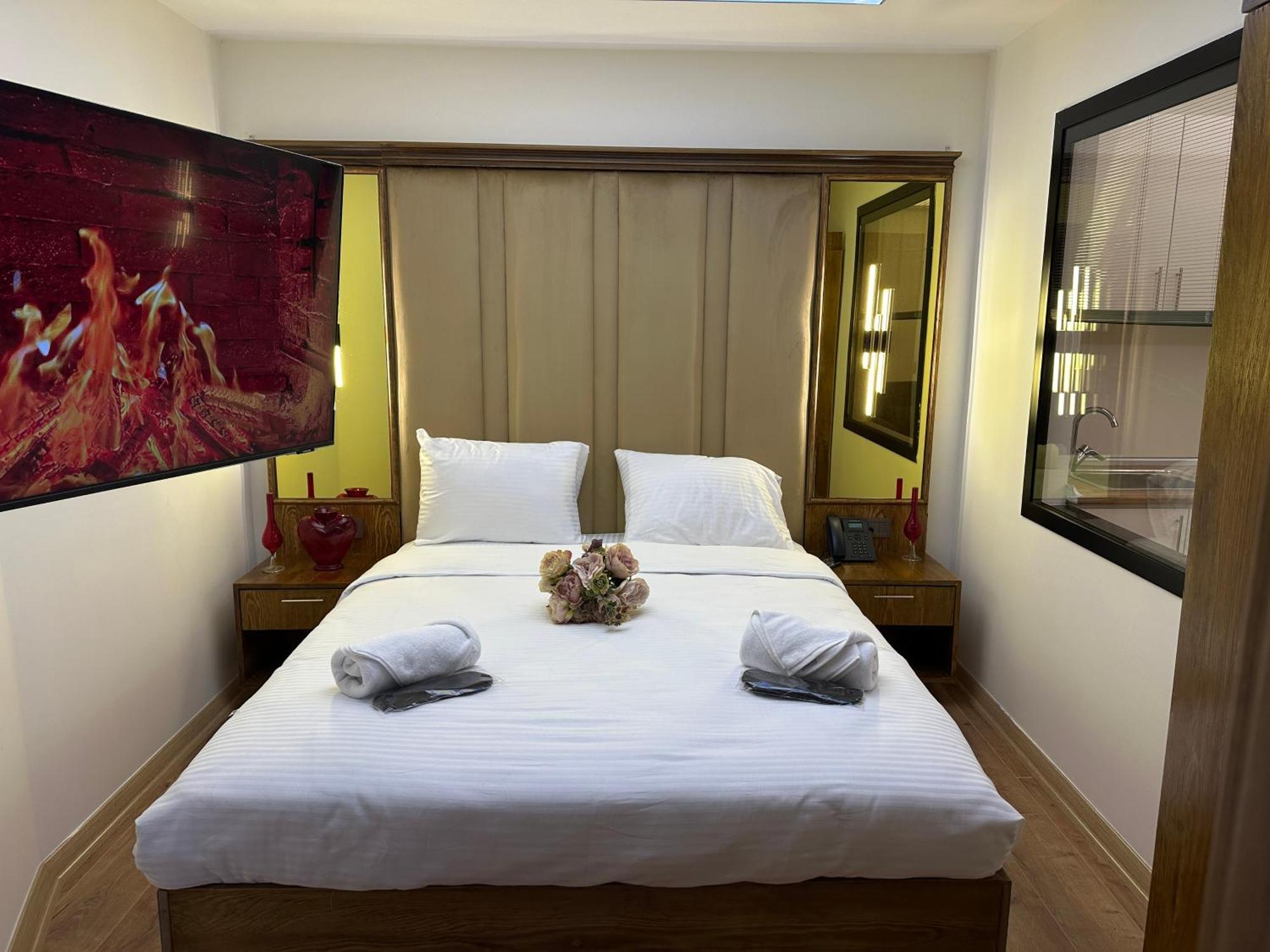 Lokka Ortakoy Hotel *