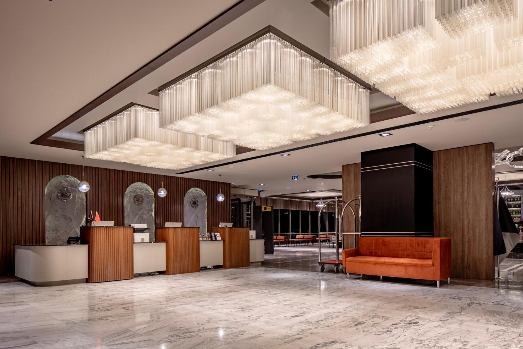 Hotel Grand Harilton 5*