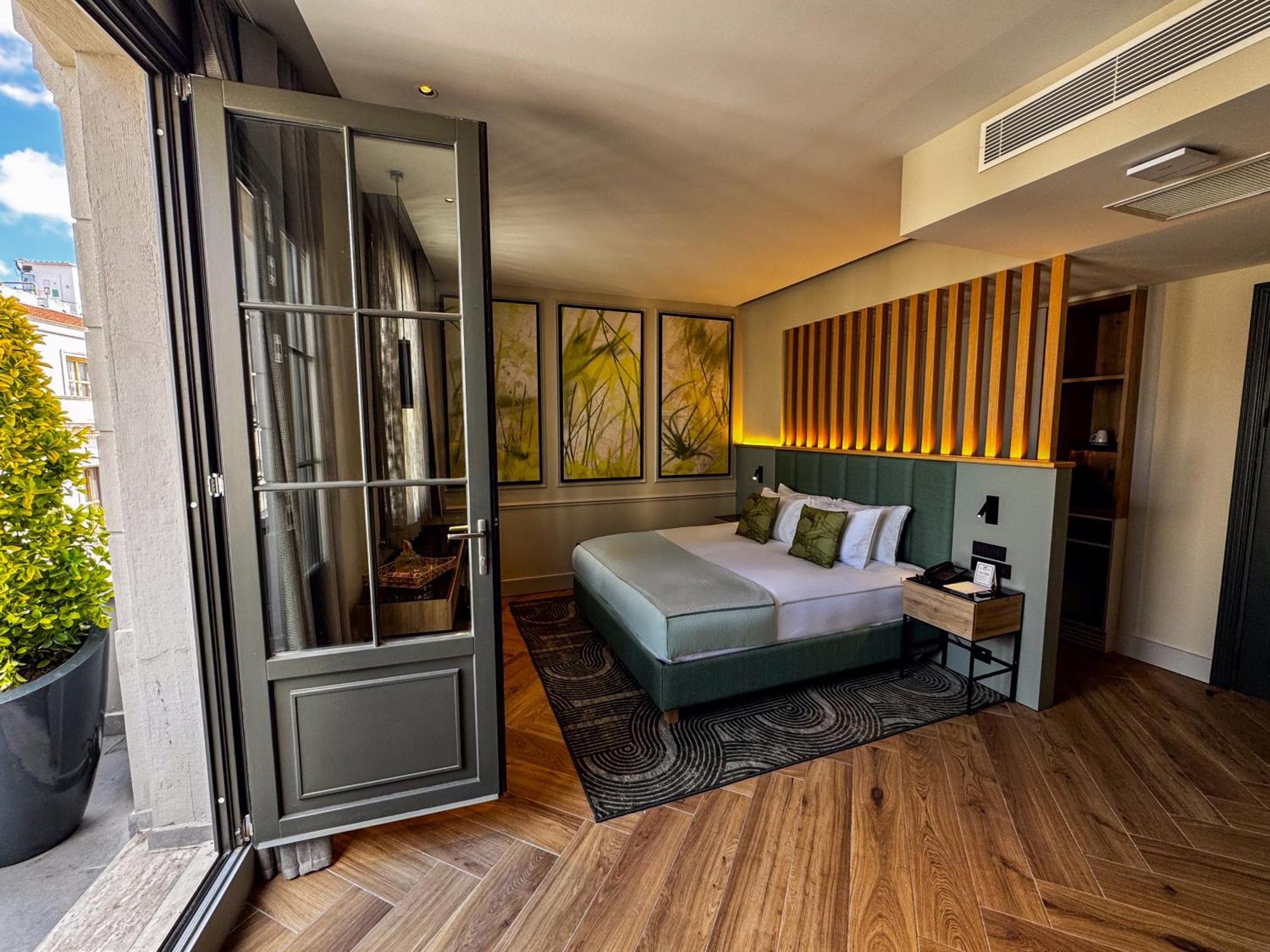 The Wings Pera Hotel