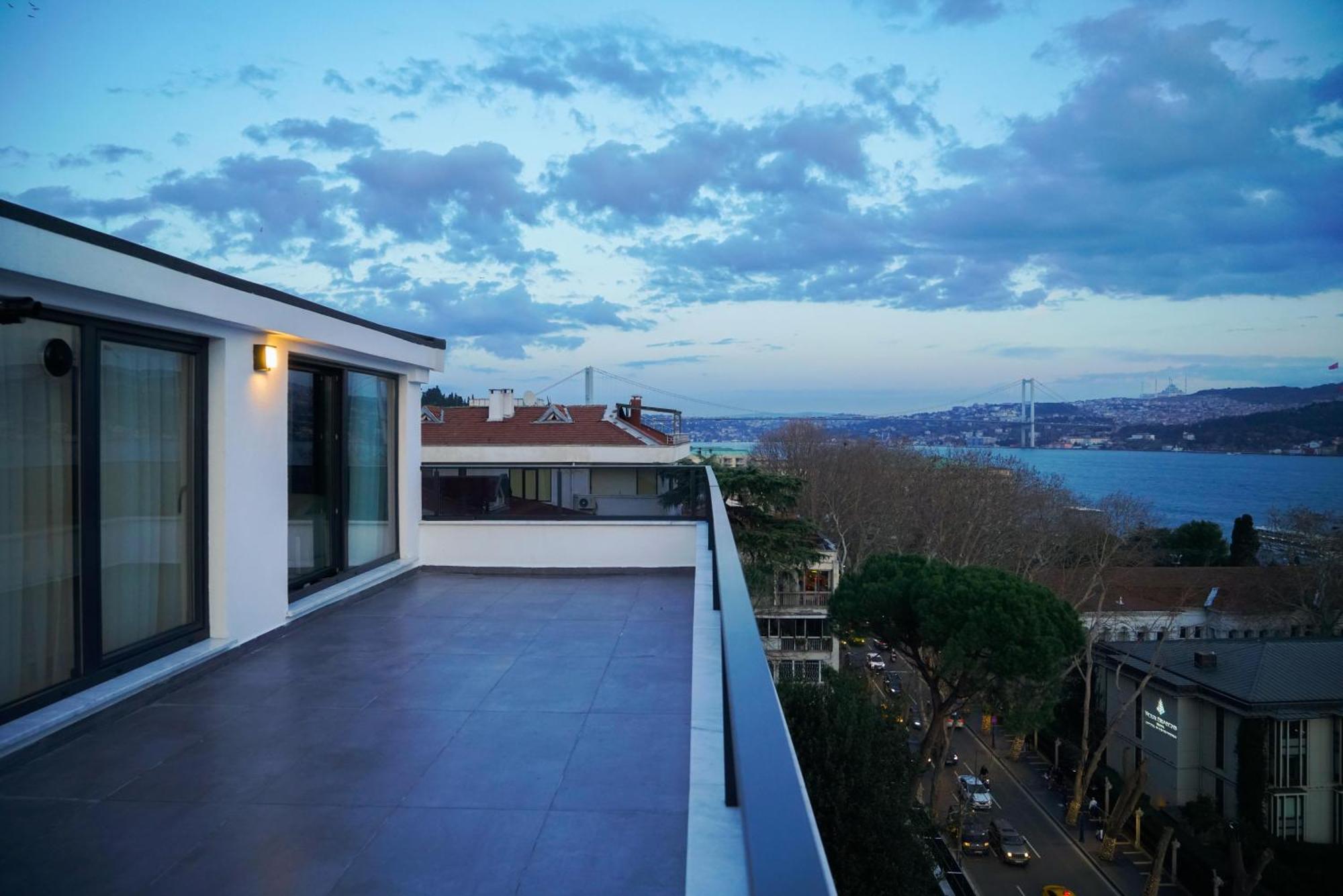 Aparthotel Four Views & Istanbul