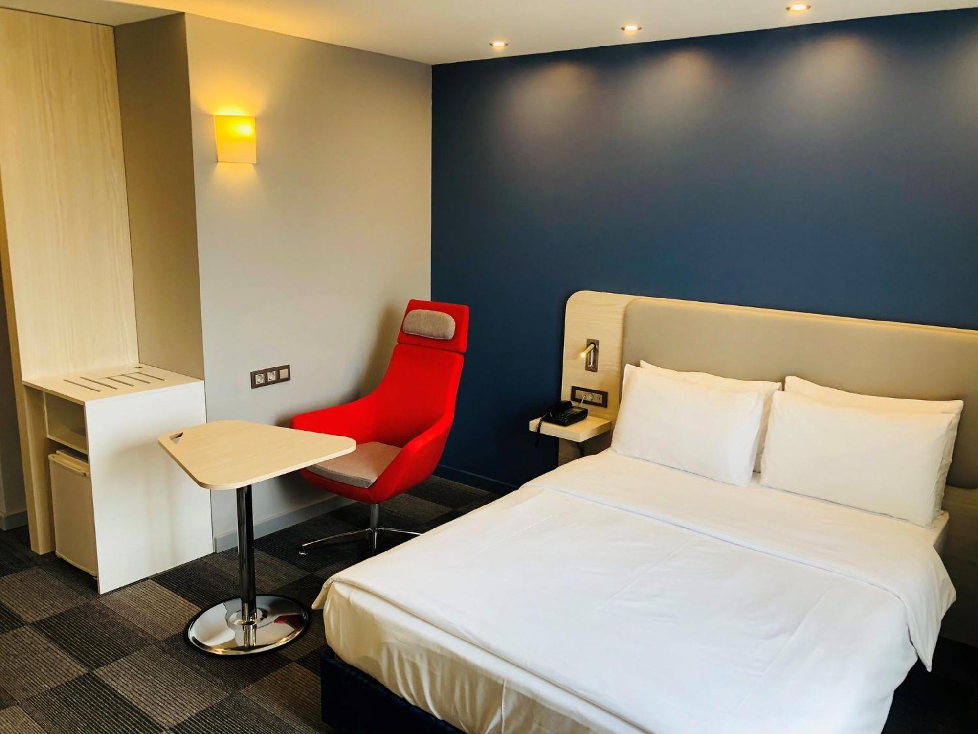 Express Istanbul-altunizade By Ihg Hotel Istanbul