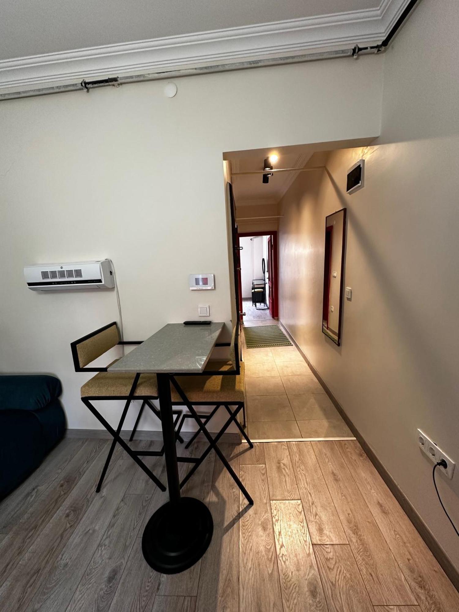 Taksim White Hotel *