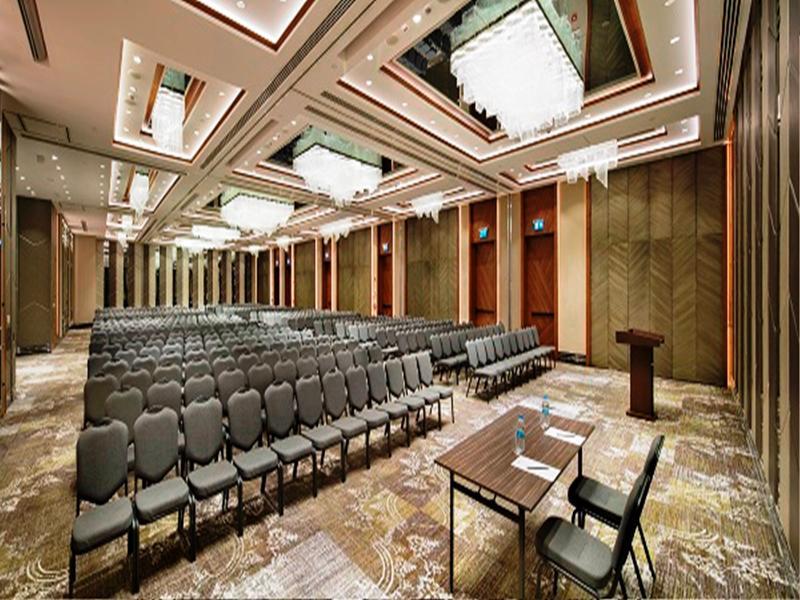 Doubletree By Hilton - Piyalepasa 5* Istanbul