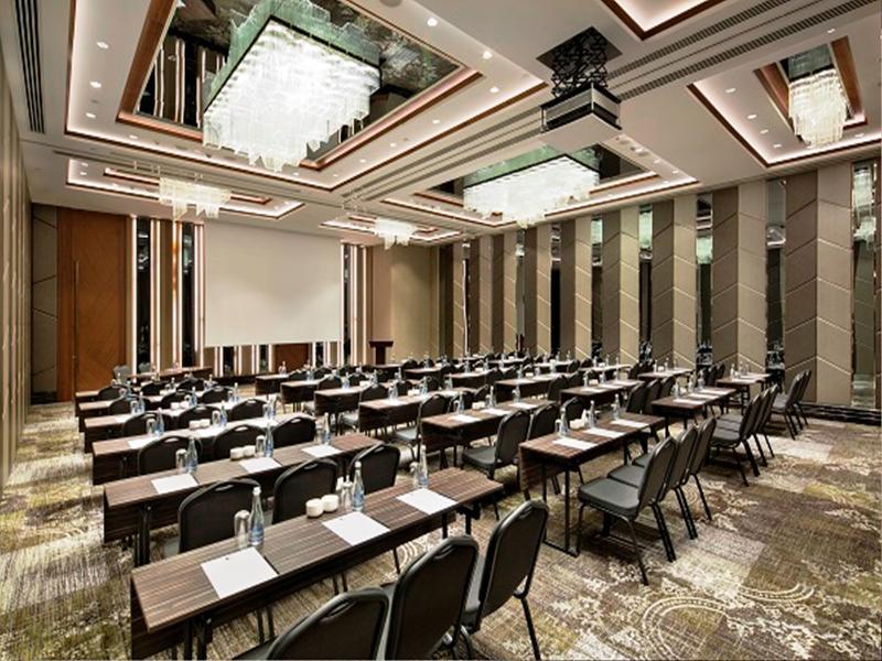 Doubletree By Hilton - Piyalepasa 5* Istanbul